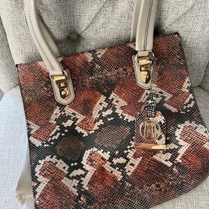 Antonio Melani Snakeskin Embossed Leather Shoulder Bag, Purse w. Gold Chain Logo
